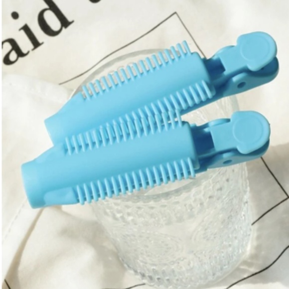 Bump It Hair Brush Hair Clips - Picture 2 of 9